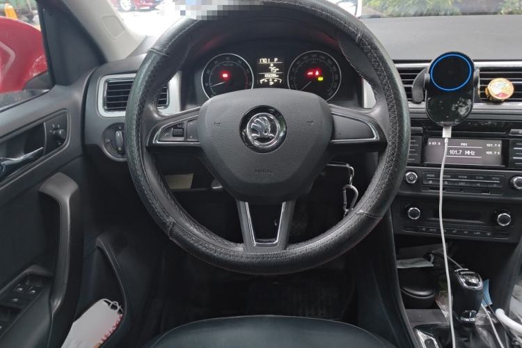 Used Skoda Rapid Spaceback 2014 1.6L Automatic Enjoyment Edition Steering Wheel