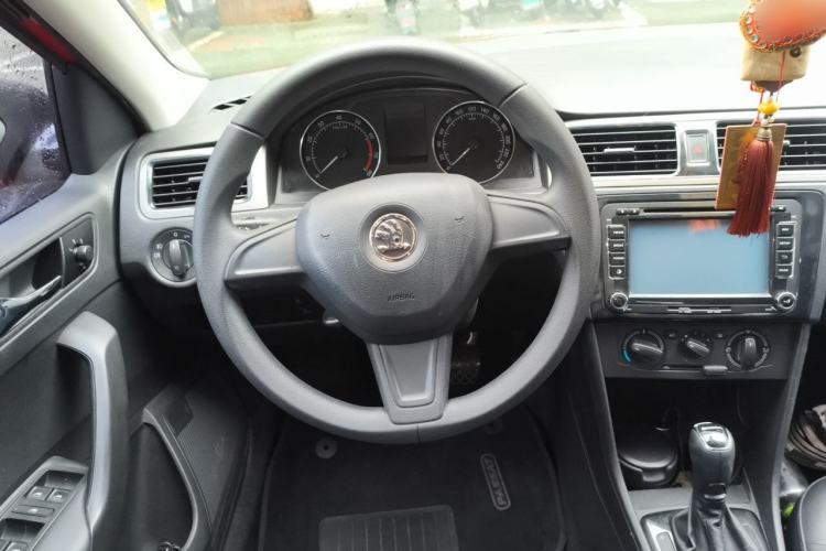 Used Skoda Rapid Spaceback 2014 1.6L Automatic Enjoyment Edition Steering Wheel