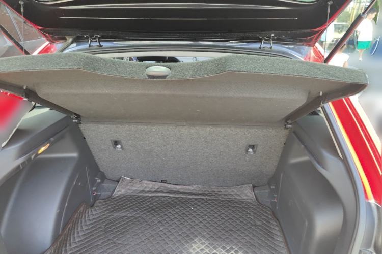Used Skoda Rapid Spaceback 2014 1.6L Automatic Enjoyment Edition Trunk