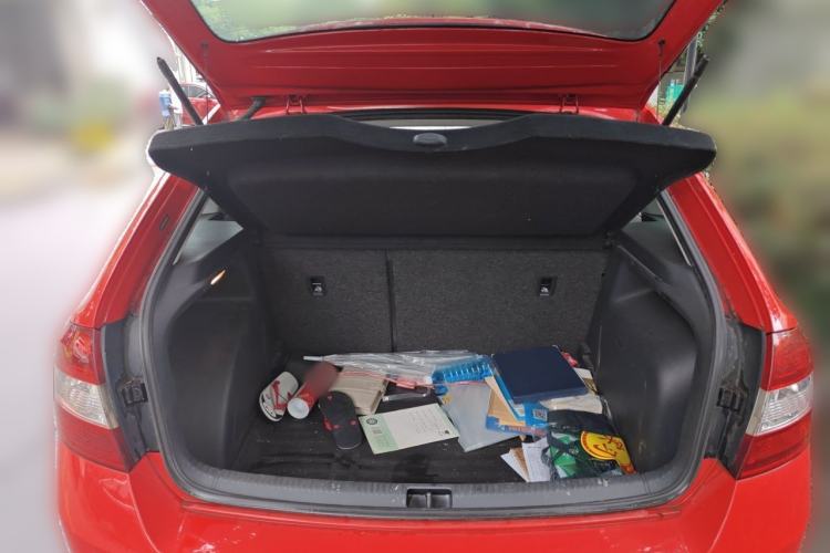 Used Skoda Rapid Spaceback 2014 1.6L Automatic Enjoyment Edition Trunk