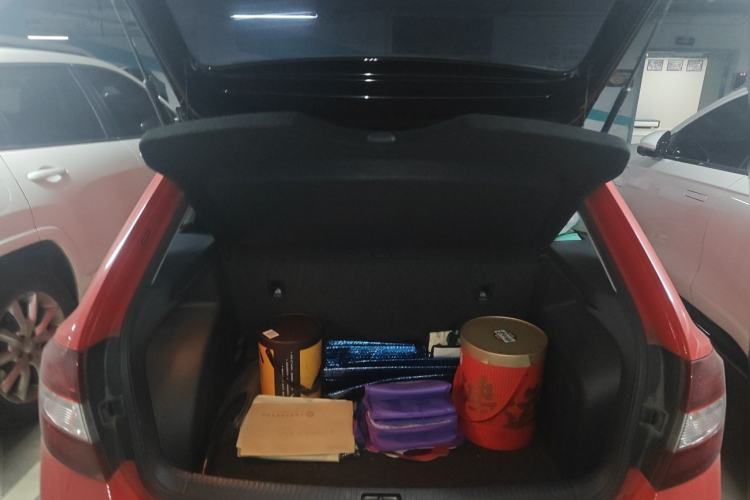 Used Skoda Rapid Spaceback 2014 1.6L Manual Enjoyment Edition Trunk