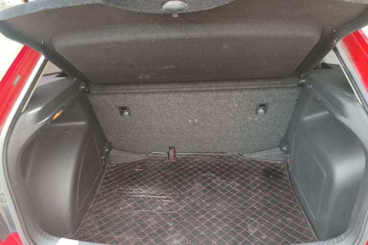 Used Skoda Rapid Spaceback 2014 1.6L Automatic Enjoyment Edition Trunk