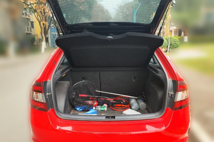 Used Skoda Rapid Spaceback 2014 1.4 TSI DSG Trend Edition Trunk