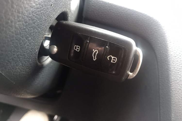 Used Skoda Rapid Spaceback 2014 1.6L Automatic Enjoyment Edition Vehicle Key