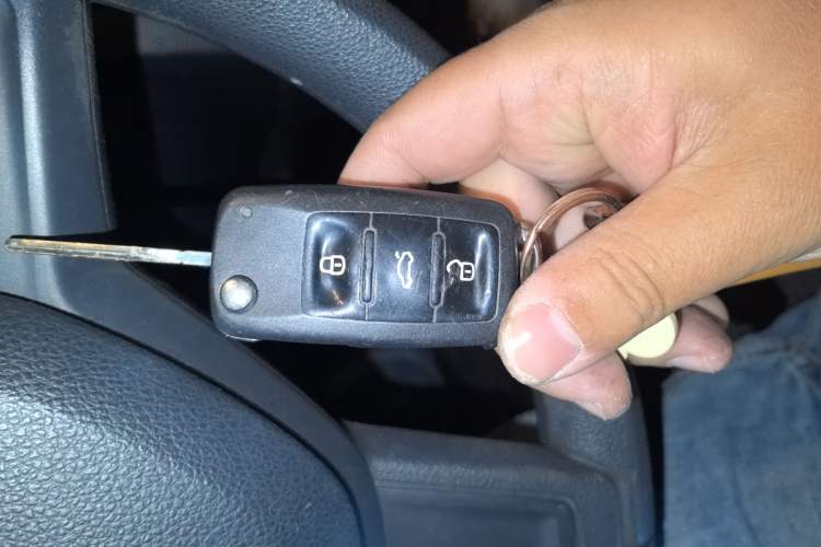 Used Skoda Rapid Spaceback 2014 1.6L Automatic Enjoyment Edition Vehicle Key
