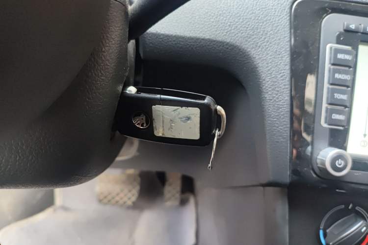 Used Skoda Rapid Spaceback 2014 1.6L Automatic Enjoyment Edition Vehicle Key