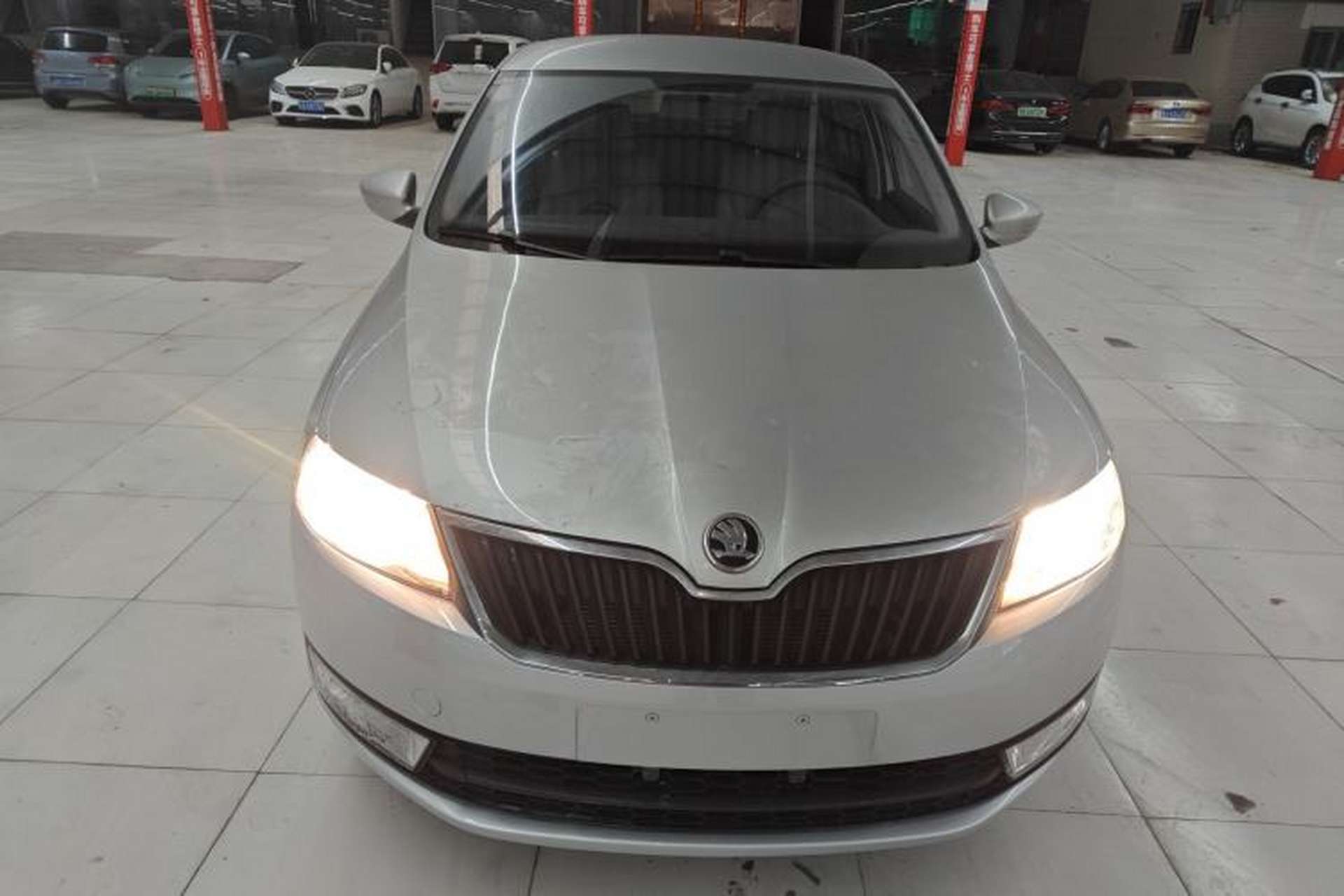Used Skoda Rapid Spaceback 2014 1.4TSI DSG Enjoyment Edition Front