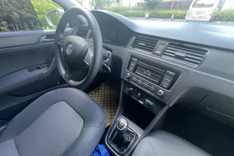 Used Skoda Rapid Spaceback 2014 1.6L Manual Enjoyment Edition Interior 7
