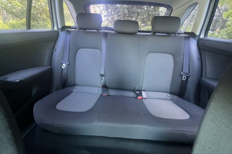 Used Skoda Rapid Spaceback 2014 1.6L Manual Enjoyment Edition Interior 8