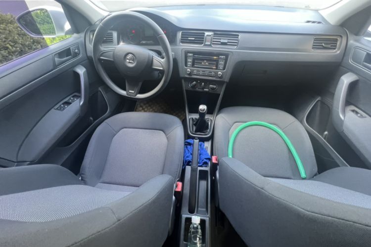 Used Skoda Rapid Spaceback 2014 1.6L Manual Enjoyment Edition Interior 9