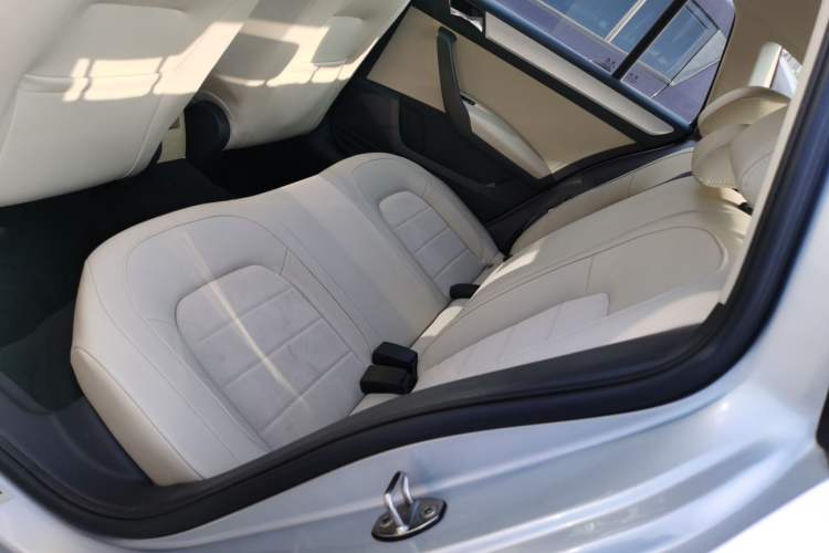 Used Skoda Rapid Spaceback 2014 1.4 TSI DSG Comfort Edition Left Rear Seat