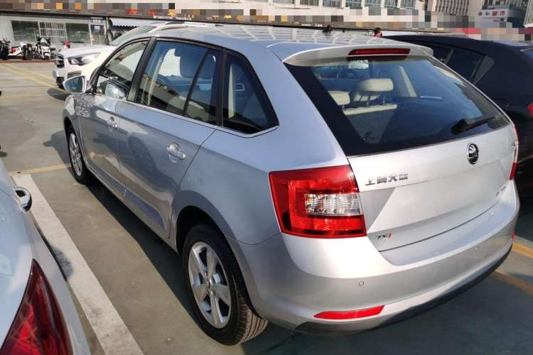 Used Skoda Rapid Spaceback 2014 1.4 TSI DSG Comfort Edition Left Side