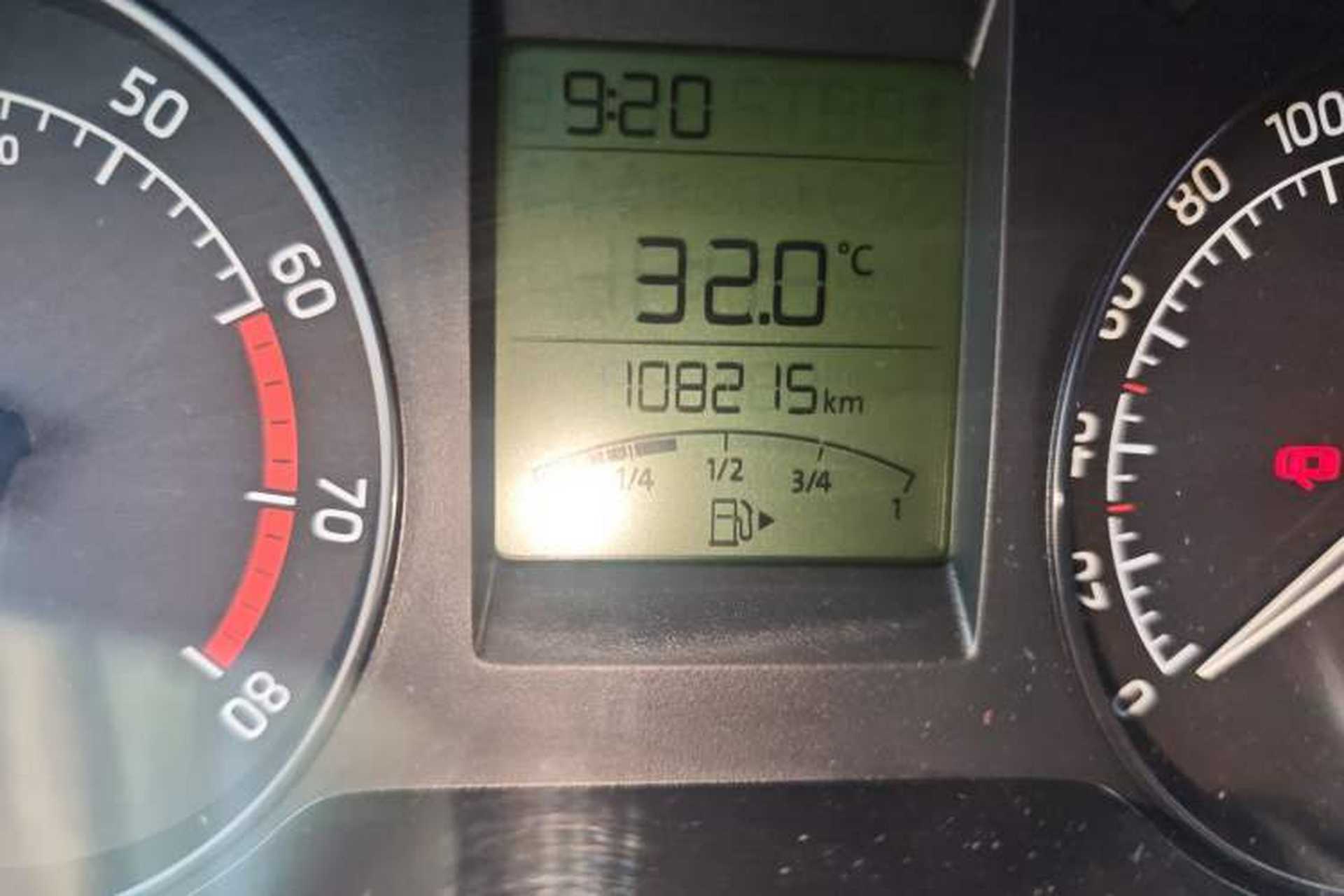 Used Skoda Rapid Spaceback 2014 1.6L Manual Enjoyment Edition Odometer Close Up