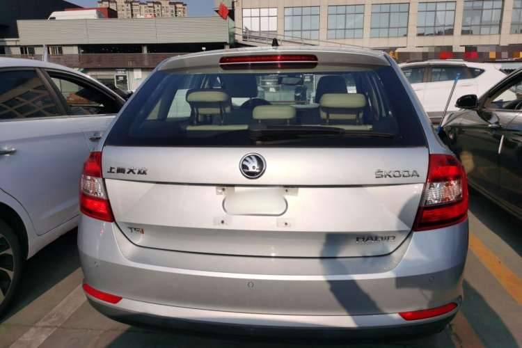 Used Skoda Rapid Spaceback 2014 1.4 TSI DSG Comfort Edition Rear