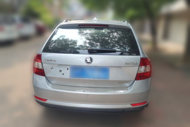 Used Skoda Rapid Spaceback 2014 1.6L Manual Enjoyment Edition Rear