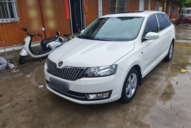 Used Skoda Rapid Spaceback 2014 1.6L Automatic Enjoyment Edition