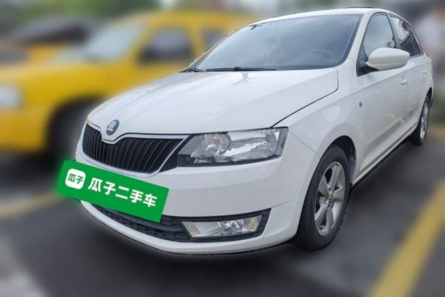 Used Skoda Rapid Spaceback 2014 1.6L Automatic Enjoyment Edition