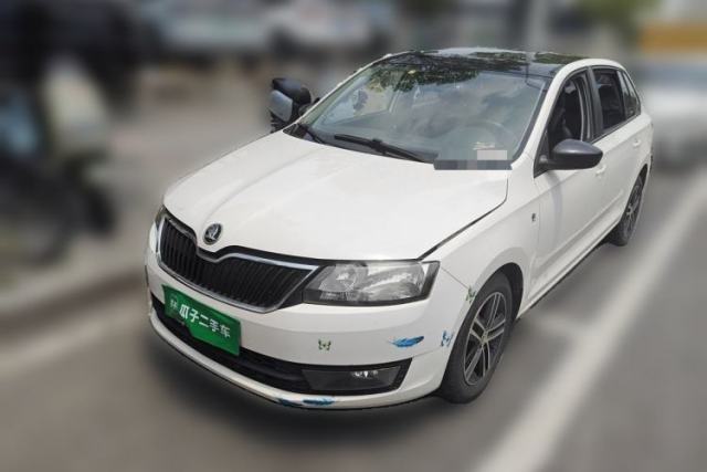 Used Skoda Rapid Spaceback 2014 1.6L Automatic Enjoyment Edition