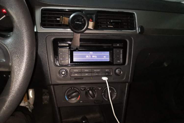 Used Skoda Rapid Spaceback  Audio And AC Panel