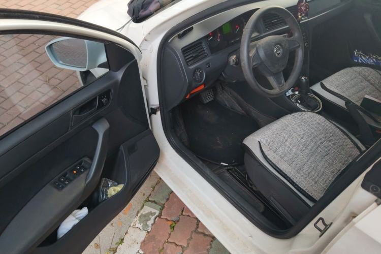 Used Skoda Rapid Spaceback 2014 1.6L Automatic Enjoyment Edition Driver Seat