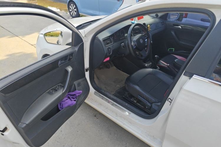 Used Skoda Rapid Spaceback 2014 1.6L Manual Enjoyment Edition Driver Seat