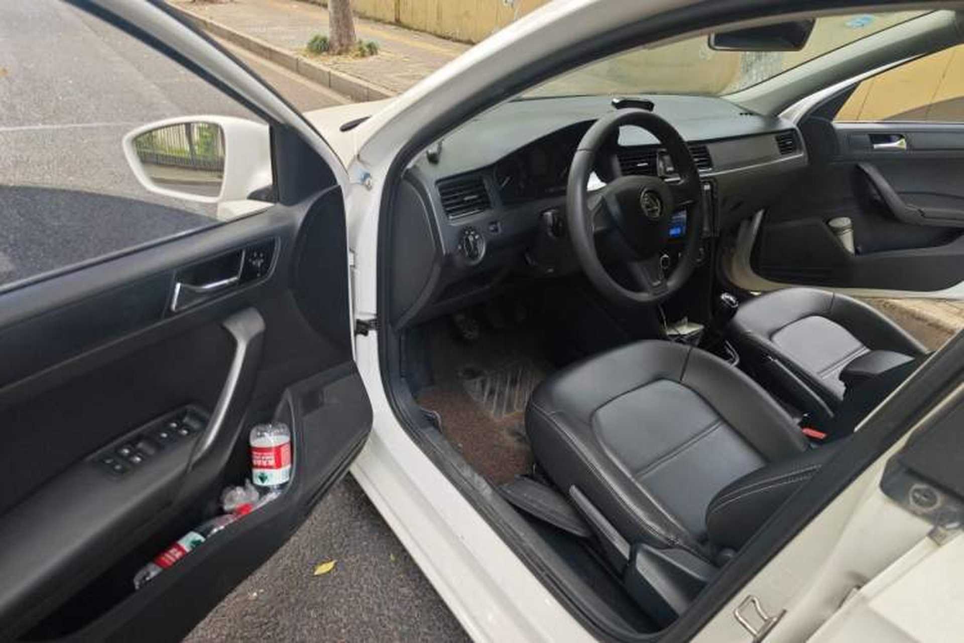 Used Skoda Rapid Spaceback 2014 1.6L Manual Enjoyment Edition Driver Seat