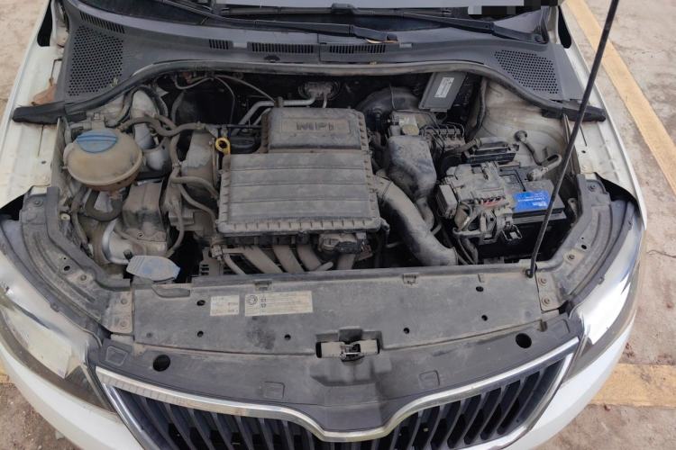 Used Skoda Rapid Spaceback 2014 1.6L Automatic Enjoyment Edition Engine Bay