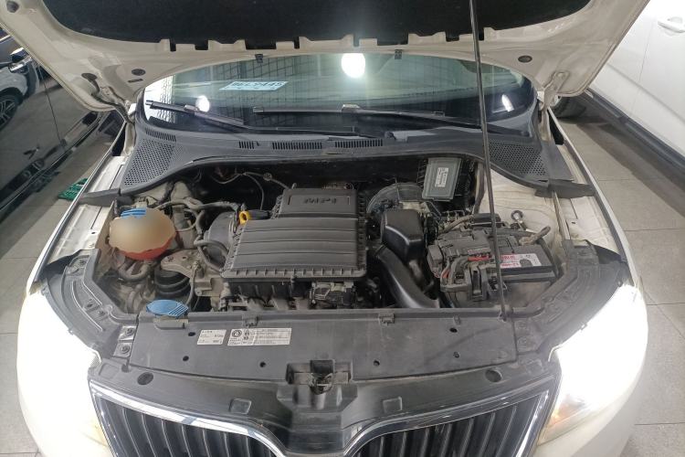 Used Skoda Rapid Spaceback 2014 1.6L Automatic Enjoyment Edition Engine Bay
