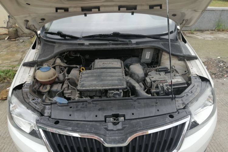 Used Skoda Rapid Spaceback 2014 1.6L Automatic Enjoyment Edition Engine Bay