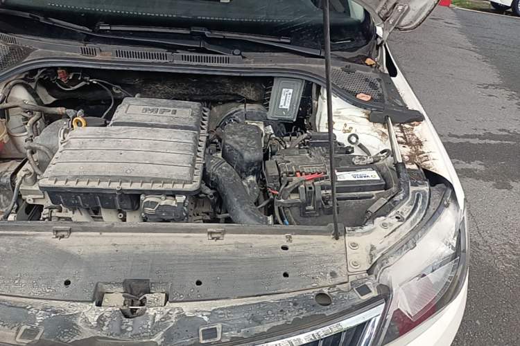 Used Skoda Rapid Spaceback 2014 1.6L Automatic Enjoyment Edition Engine Bay Left