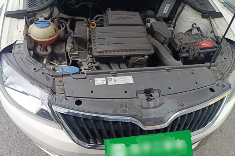 Used Skoda Rapid Spaceback 2014 1.6L Manual Enjoyment Edition Engine Bay