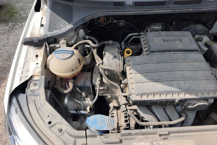 Used Skoda Rapid Spaceback 2014 1.6L Automatic Enjoyment Edition Engine Bay Right