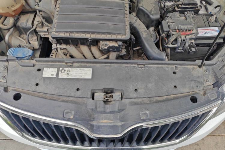 Used Skoda Rapid Spaceback 2014 1.6L Automatic Enjoyment Edition Engine Bay