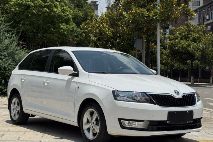 Used Skoda Rapid Spaceback 2014 1.6L Automatic Enjoyment Edition Exterior 1