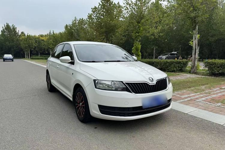 Used Skoda Rapid Spaceback 2014 1.6L Automatic Enjoyment Edition Exterior 2