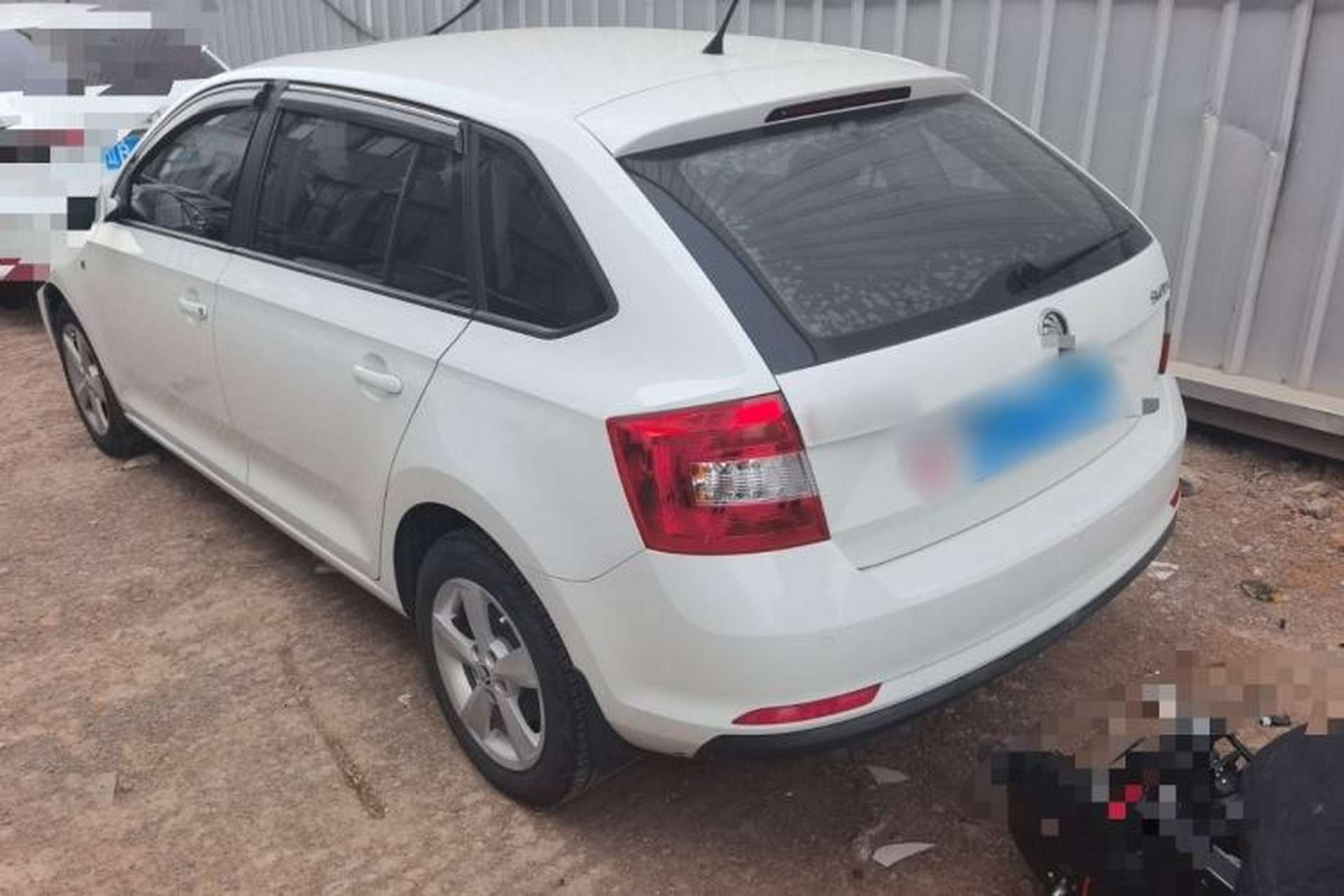 Used Skoda Rapid Spaceback 2014 1.6L Automatic Enjoyment Edition Exterior 2