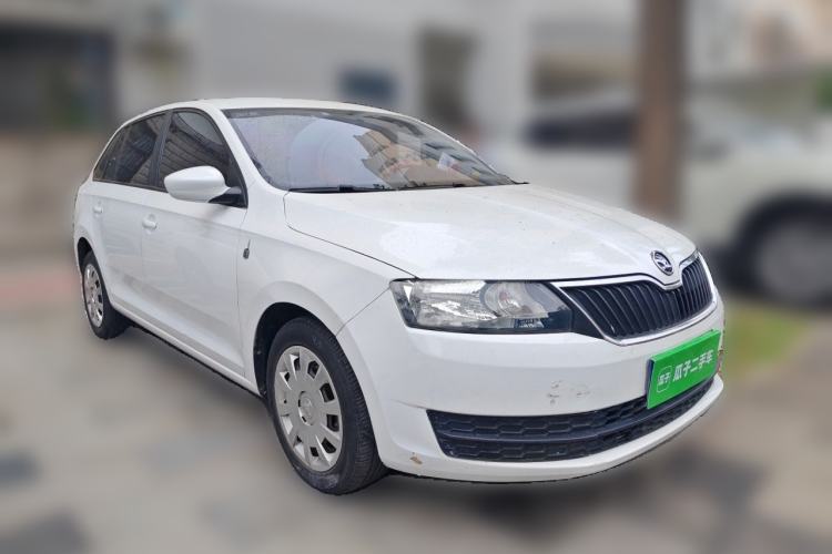 Used Skoda Rapid Spaceback 2014 1.6L Automatic Enjoyment Edition Exterior 2