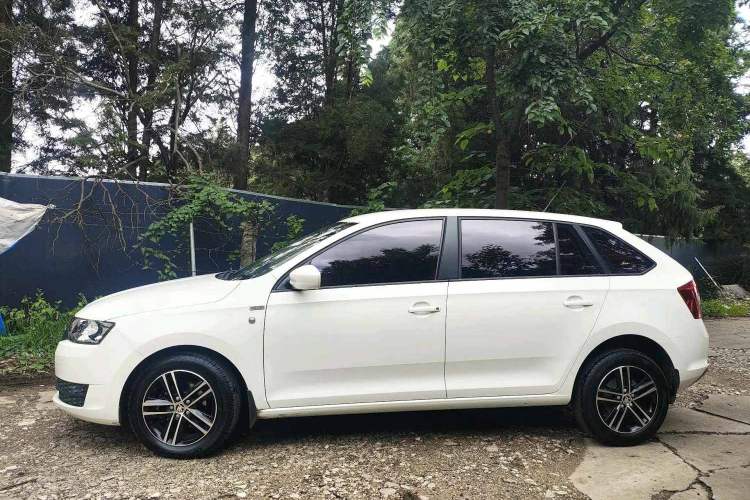 Used Skoda Rapid Spaceback 2014 1.6L Automatic Enjoyment Edition Exterior 3