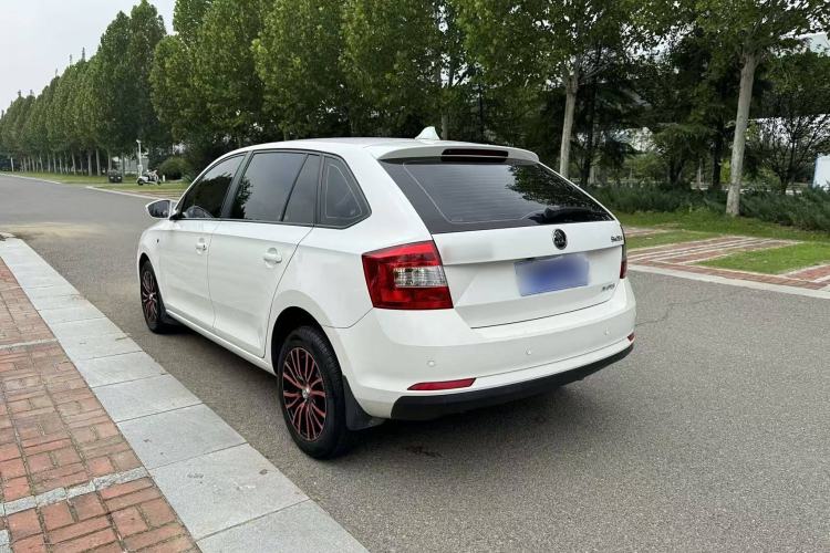 Used Skoda Rapid Spaceback 2014 1.6L Automatic Enjoyment Edition Exterior 3