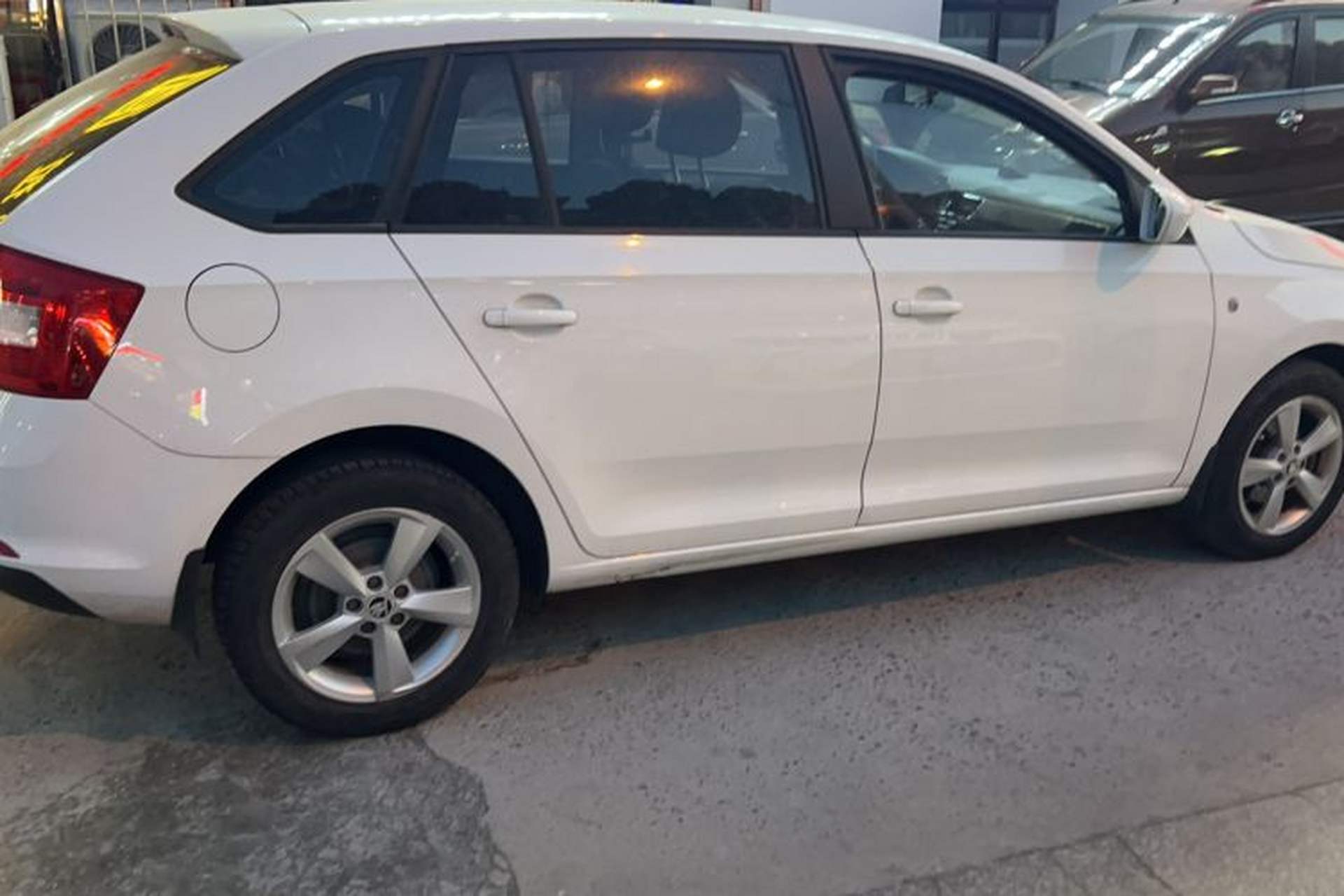 Used Skoda Rapid Spaceback 2014 1.6L Automatic Enjoyment Edition Exterior 3