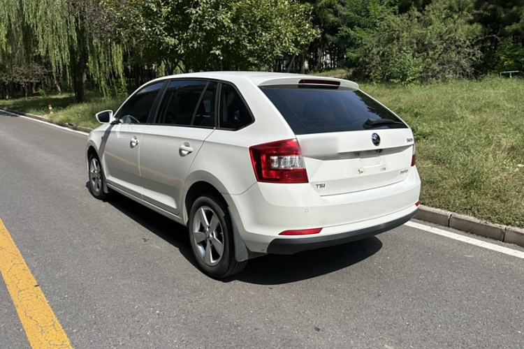 Used Skoda Rapid Spaceback 2014 1.4 TSI DSG Comfort Edition Exterior 3