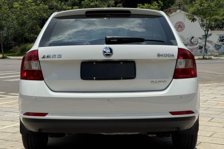 Used Skoda Rapid Spaceback 2014 1.6L Automatic Enjoyment Edition Exterior 8