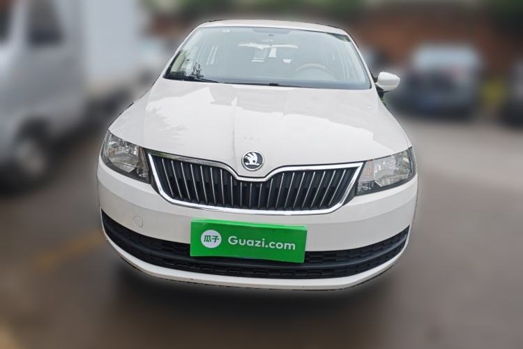 Used Skoda Rapid Spaceback 2014 1.4TSI DSG Enjoyment Edition Front