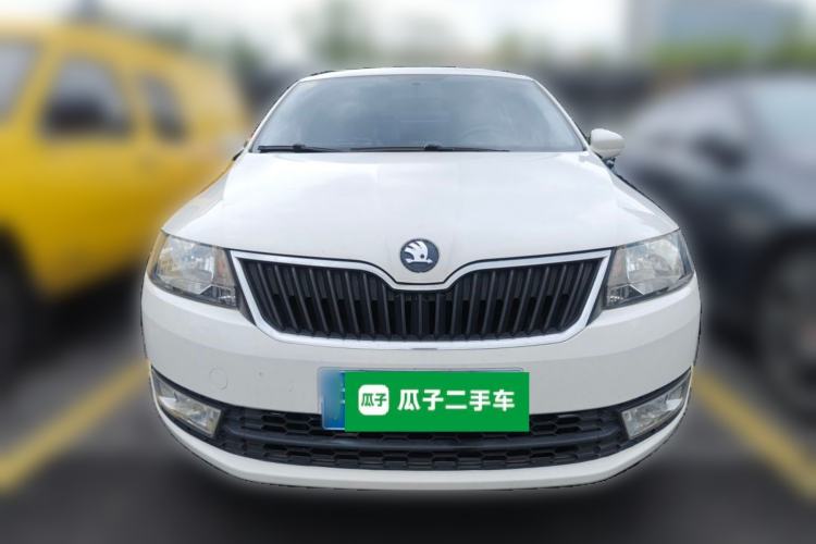 Used Skoda Rapid Spaceback 2014 1.6L Automatic Enjoyment Edition Front
