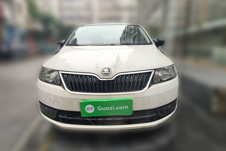 Used Skoda Rapid Spaceback 2014 1.6L Automatic Enjoyment Edition Front