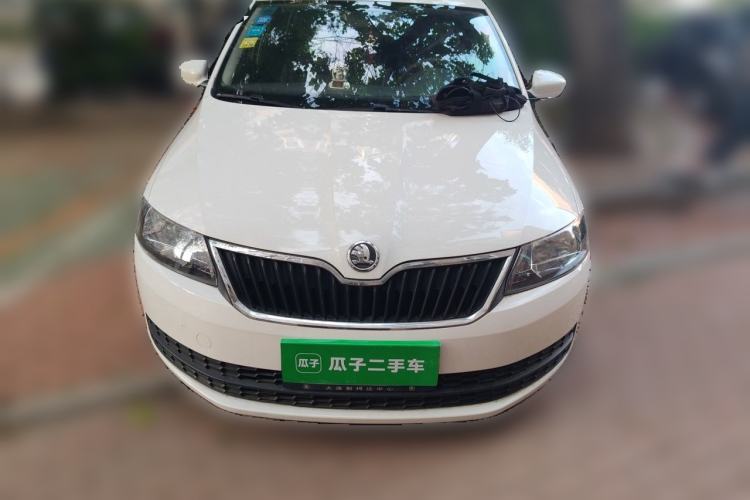 Used Skoda Rapid Spaceback 2014 1.6L Automatic Enjoyment Edition Front