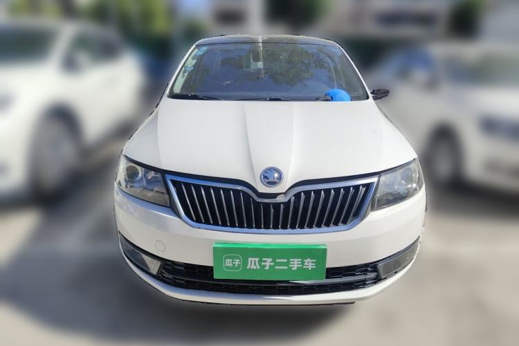 Used Skoda Rapid Spaceback 2014 1.4 TSI DSG Trend Edition Front