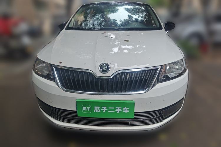 Used Skoda Rapid Spaceback 2014 1.6L Automatic Enjoyment Edition Front