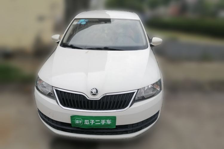 Used Skoda Rapid Spaceback 2014 1.6L Automatic Enjoyment Edition Front