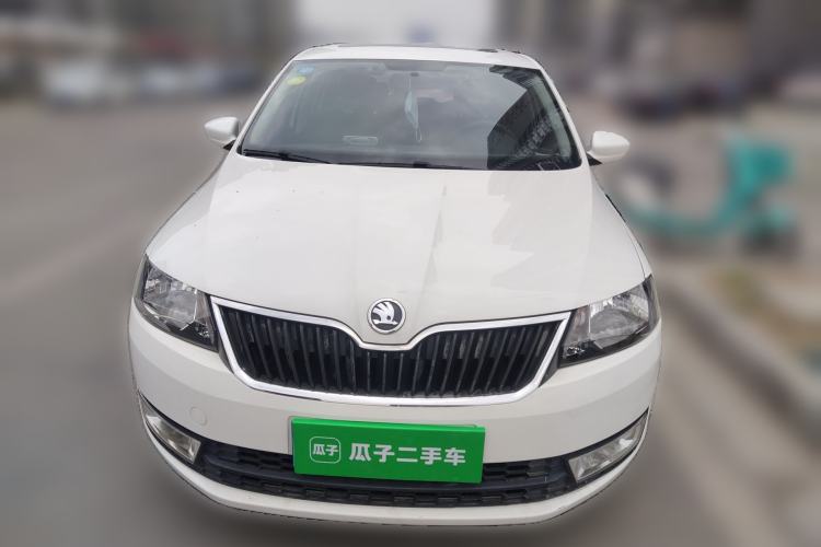 Used Skoda Rapid Spaceback 2014 1.6L Automatic Enjoyment Edition Front